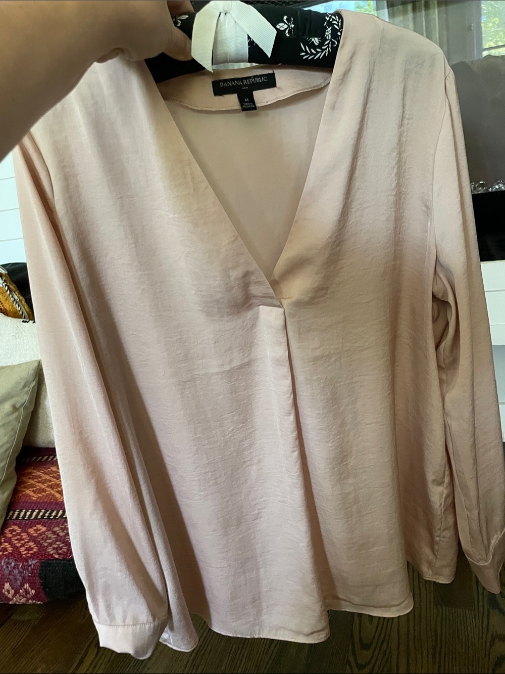 Banana Republic Blush Pink V-Neck Long-Sleeve Blouse